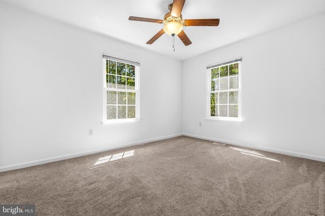 3979 BURNING BUSH CT, Fairfax, VA 22033