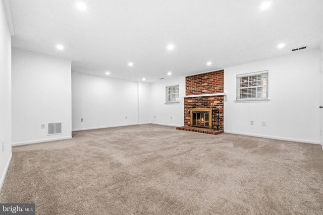3979 BURNING BUSH CT, Fairfax, VA 22033