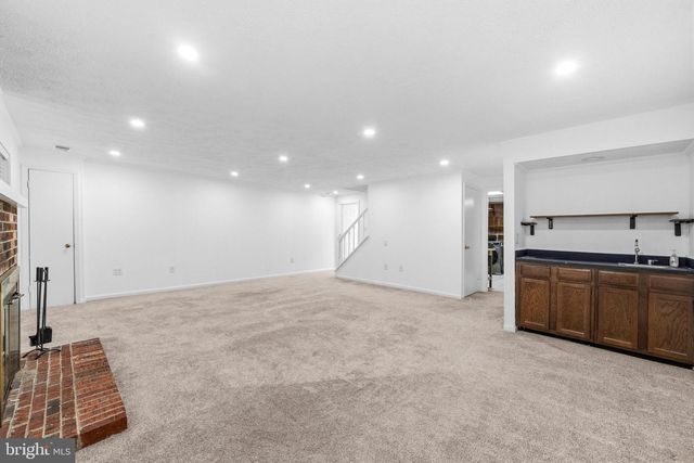 3979 BURNING BUSH CT, Fairfax, VA 22033