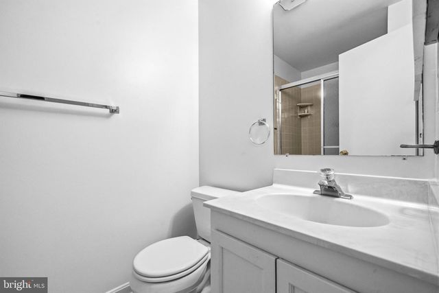 3979 BURNING BUSH CT, Fairfax, VA 22033