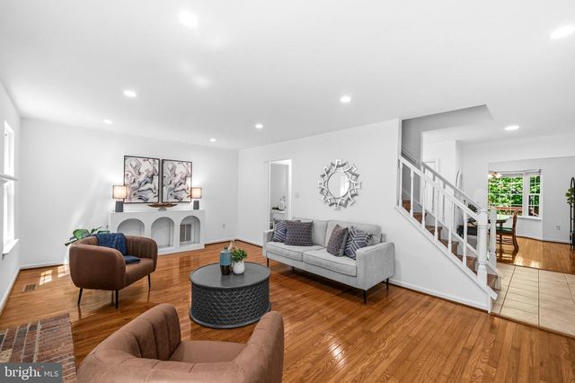 3979 BURNING BUSH CT, Fairfax, VA 22033