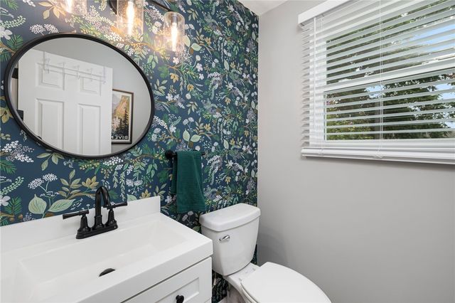 5 Cyr Court, West Warwick, RI 02893