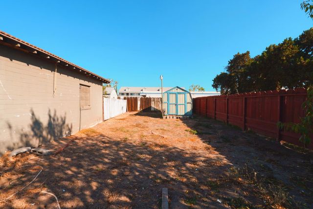 1370 East Ave, Turlock, CA 95380