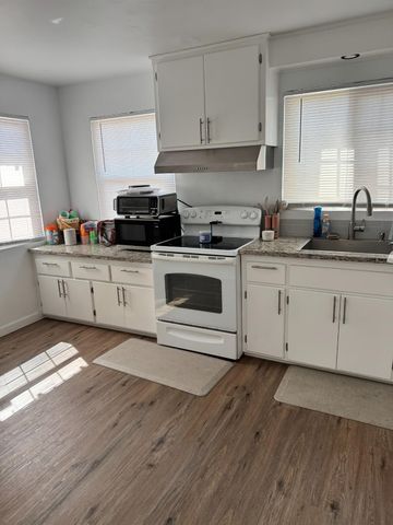 1370 East Ave, Turlock, CA 95380
