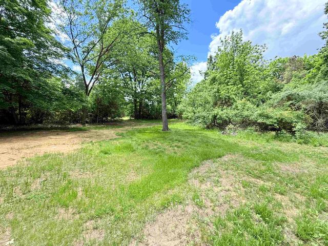 19 Depot Road, Kingston, NH 03848