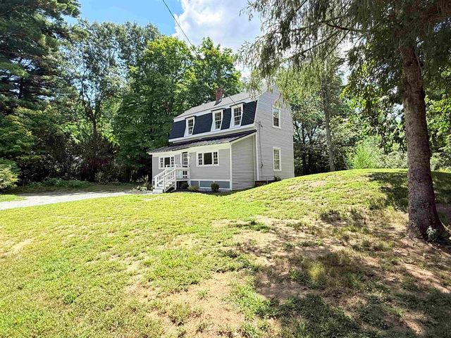 19 Depot Road, Kingston, NH 03848