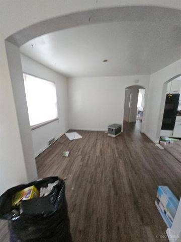 2734 Lawndale Avenue, Cincinnati, OH 45212