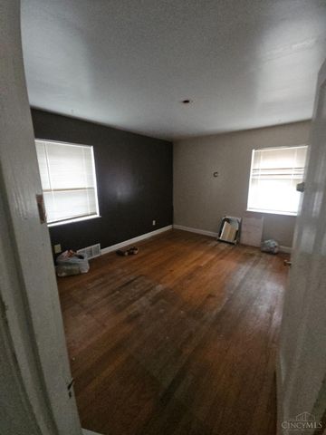 2734 Lawndale Avenue, Cincinnati, OH 45212