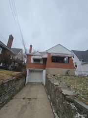 2734 Lawndale Avenue, Cincinnati, OH 45212