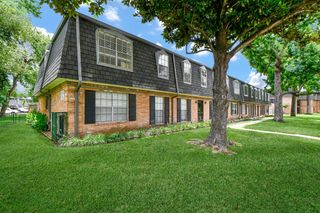 9001 Gaylord Street 4, Houston, TX 77024