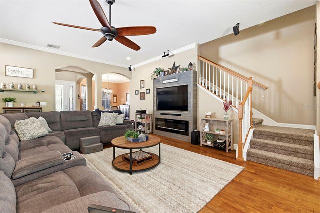 8743 NEW ALEXANDRIA LOOP, New Port Richey, FL 34654