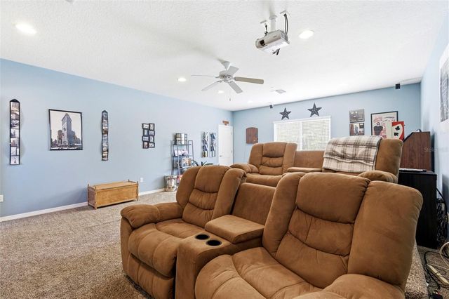 8743 NEW ALEXANDRIA LOOP, New Port Richey, FL 34654