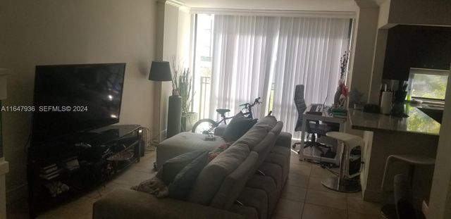 17021 N Bay Road 127, Sunny Isles Beach, FL 33160