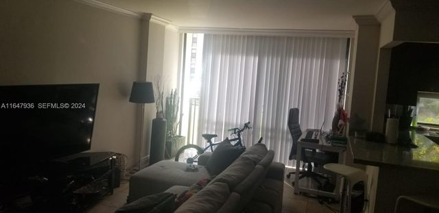 17021 N Bay Road 127, Sunny Isles Beach, FL 33160