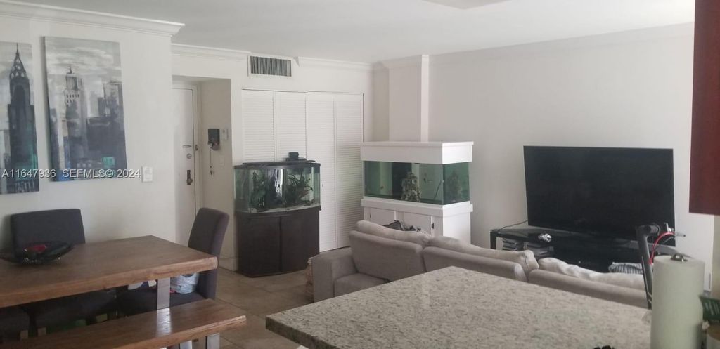 17021 N Bay Road 127, Sunny Isles Beach, FL 33160