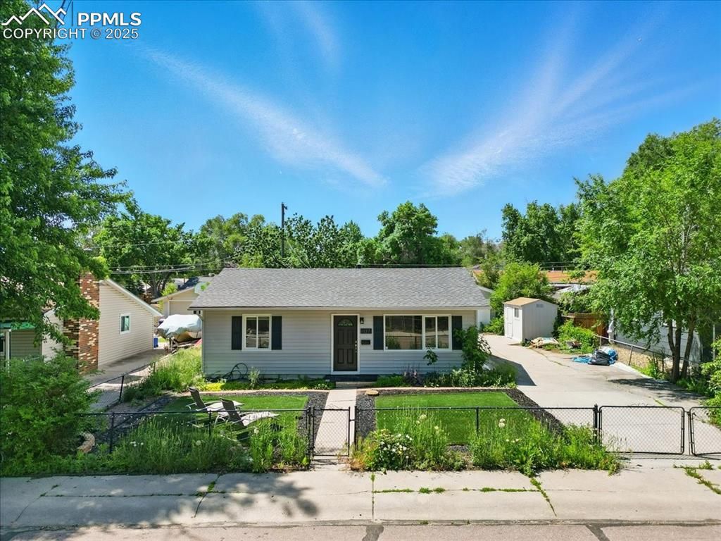 1137 Pando Avenue, Colorado Springs, CO 80905
