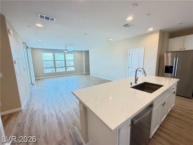 1741 North Desert Foothills Drive, Las Vegas, NV 89138
