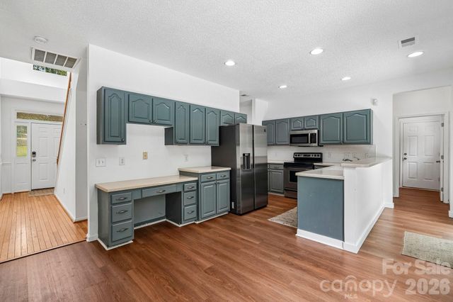 12119 Meadow Post Lane, Charlotte, NC 28269
