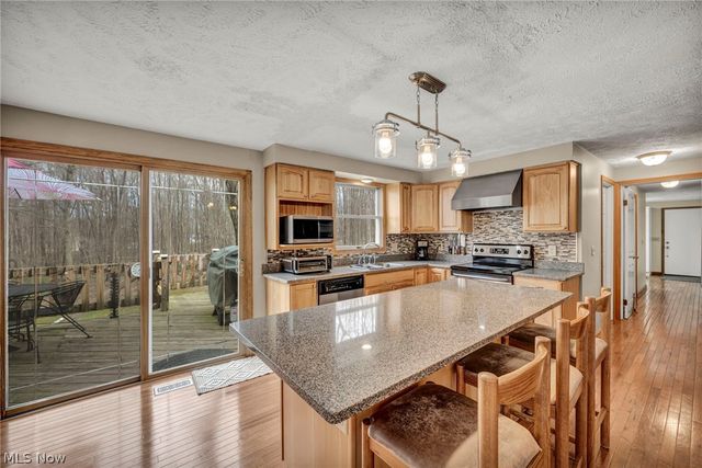 13160 Stoney Springs Drive, Chardon, OH 44024