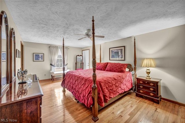 13160 Stoney Springs Drive, Chardon, OH 44024