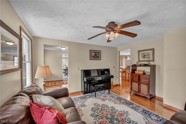 13160 Stoney Springs Drive, Chardon, OH 44024