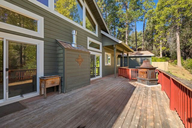 22987 Lazy Z Ln, Sonora, CA 95370