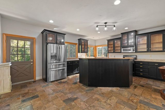 22987 Lazy Z Ln, Sonora, CA 95370