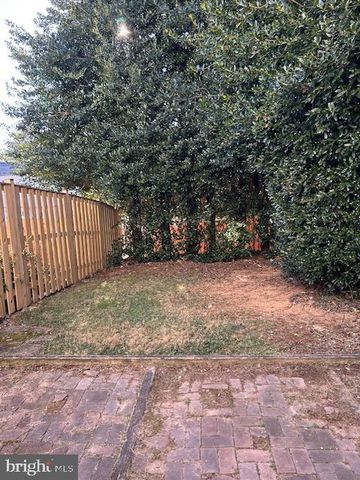 1752 SPRINGFIELD LN, Frederick, MD 21701