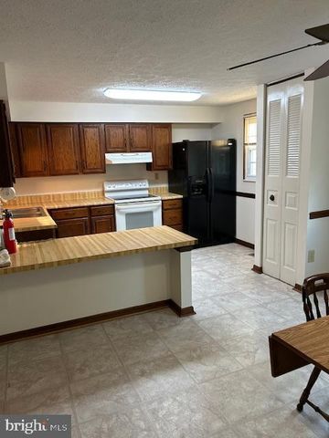 1752 SPRINGFIELD LN, Frederick, MD 21701