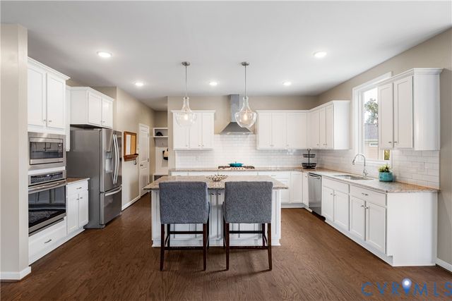 11913 Helmway Ct, Chester, VA 23836