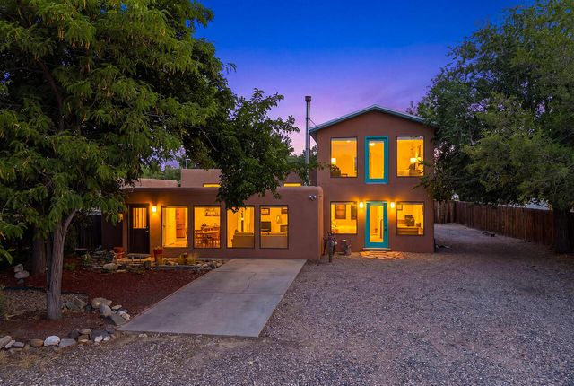 10709 Cielo Vista Del Norte, Corrales, NM 87048