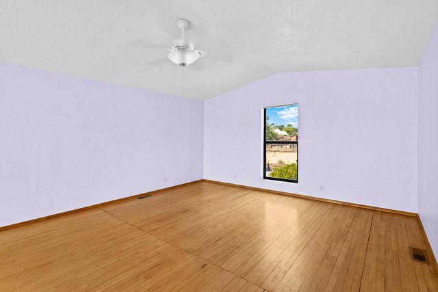 10709 Cielo Vista Del Norte, Corrales, NM 87048