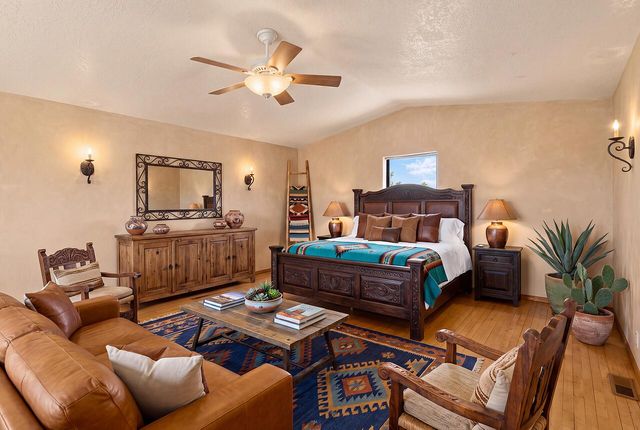 10709 Cielo Vista Del Norte, Corrales, NM 87048
