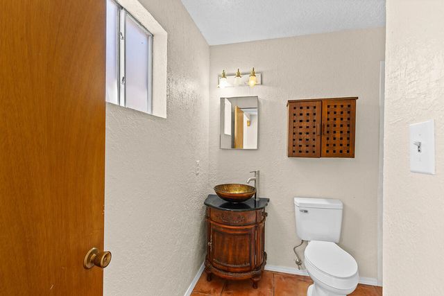 10709 Cielo Vista Del Norte, Corrales, NM 87048
