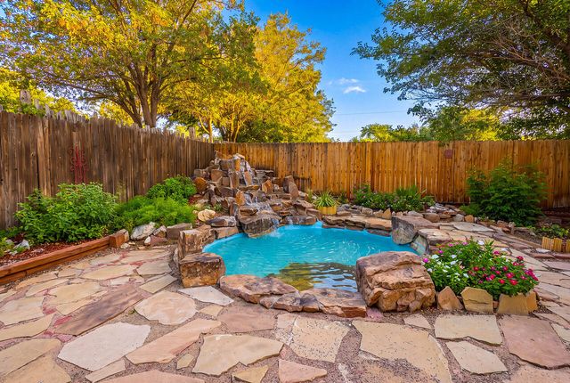 10709 Cielo Vista Del Norte, Corrales, NM 87048