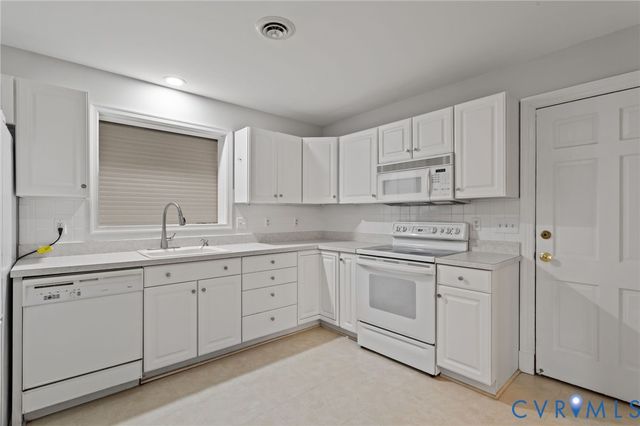 10505 Thames Dr, Henrico, VA 23238