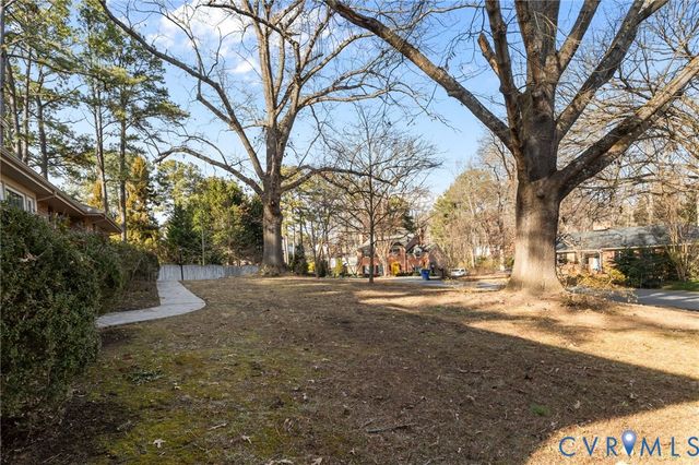 10505 Thames Dr, Henrico, VA 23238