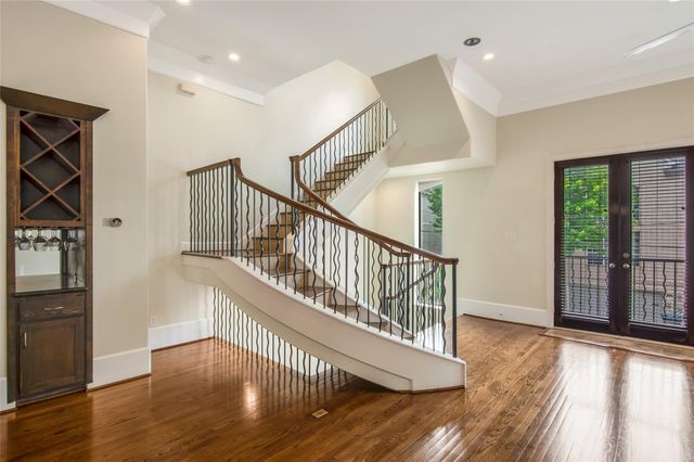 5505 Rose Street, Houston, TX 77007