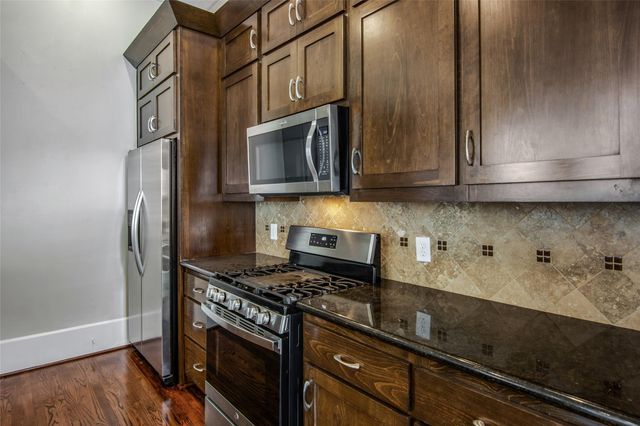 5505 Rose Street, Houston, TX 77007