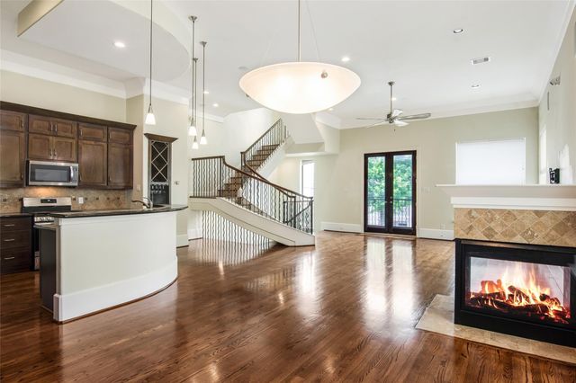 5505 Rose Street, Houston, TX 77007