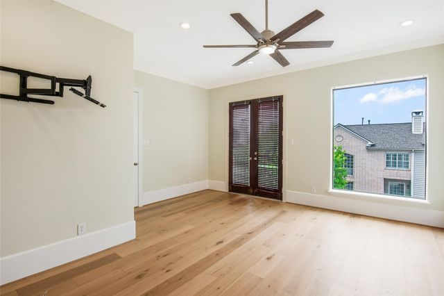 5505 Rose Street, Houston, TX 77007