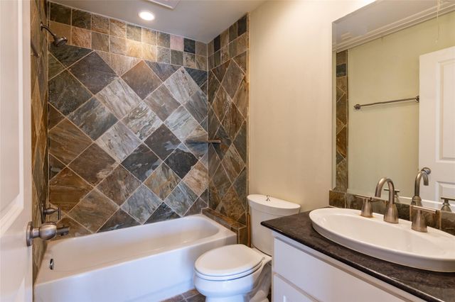 5505 Rose Street, Houston, TX 77007