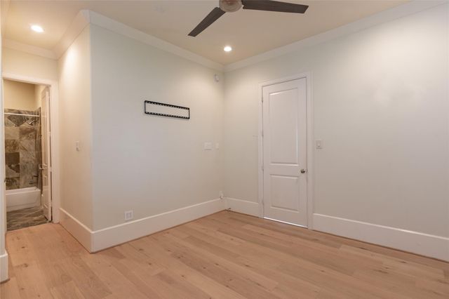 5505 Rose Street, Houston, TX 77007