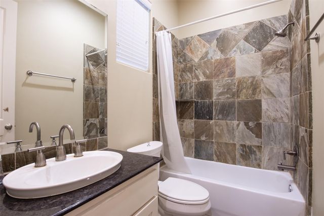 5505 Rose Street, Houston, TX 77007