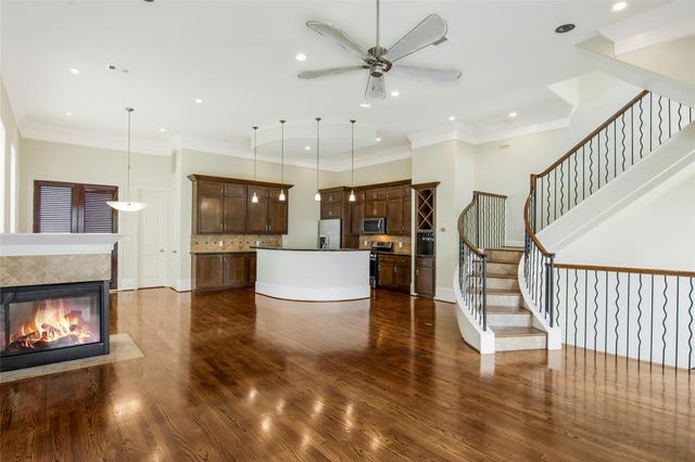 5505 Rose Street, Houston, TX 77007