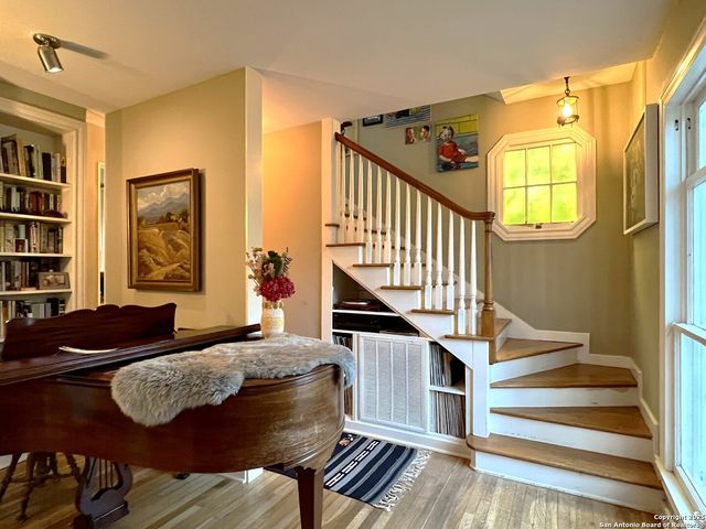 401 Shook, San Antonio, TX 78212