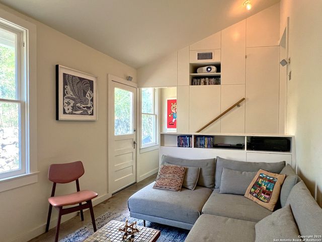 401 Shook, San Antonio, TX 78212