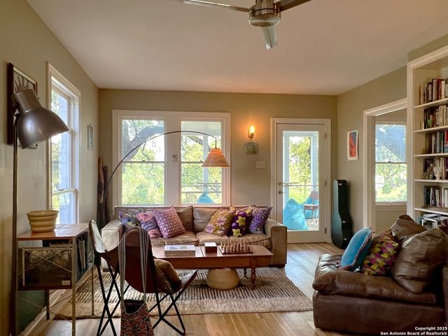 401 Shook, San Antonio, TX 78212