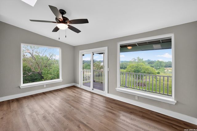 414 MEDINA DR, Bandera, TX 78003