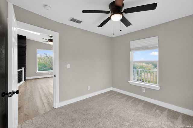 414 MEDINA DR, Bandera, TX 78003